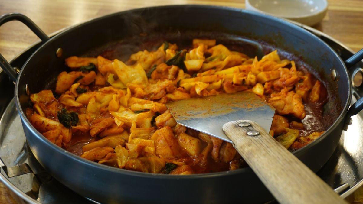 Dak Galbi (Spicy Stir-Fried Chicken)