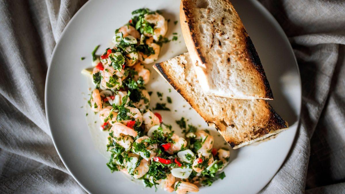 Garlicky Shrimp with Sherry