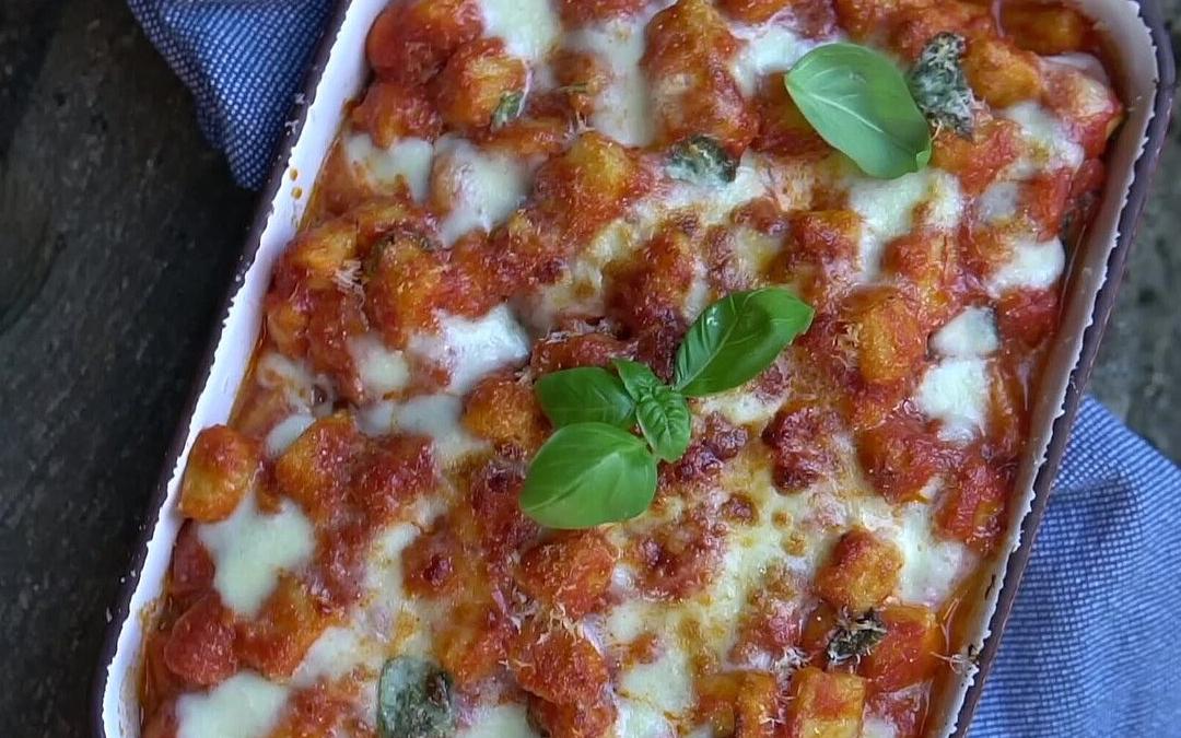 Gnocchi with Tomatoes and Mozzarella