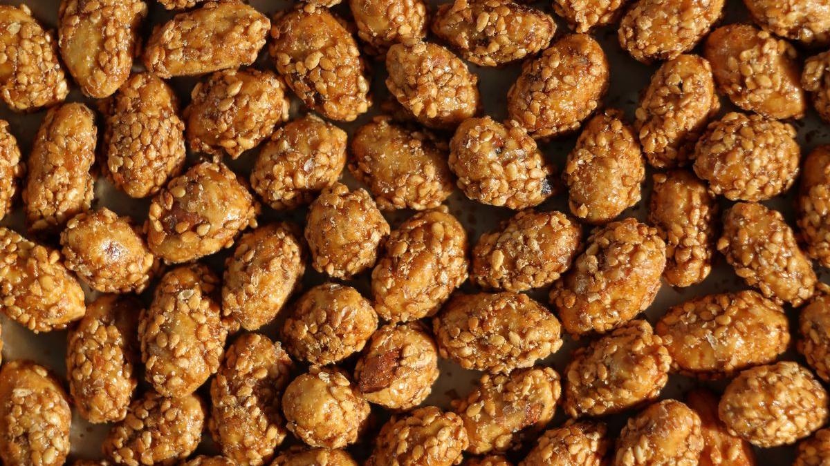 Paracuca (Roasted Peanuts)