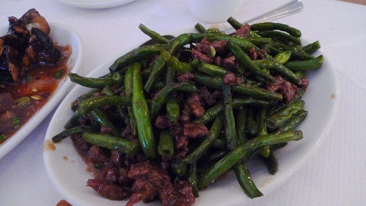 Sichuan Stir-Fried Chinese Long Beans