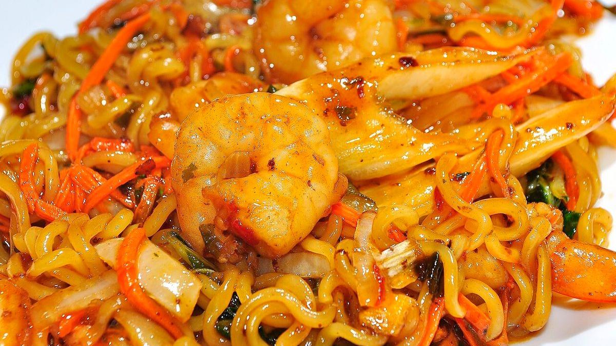 Spicy Thai Shrimp Noodles