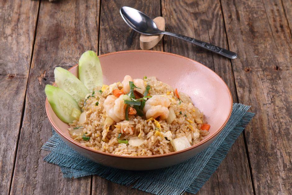 Thai Fried Rice with Shrimp & Peas